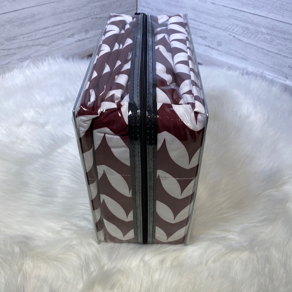 ✨FINAL STOCK✨King 4pc Burgundy Wave Bedsheets - Picture 3 of 5